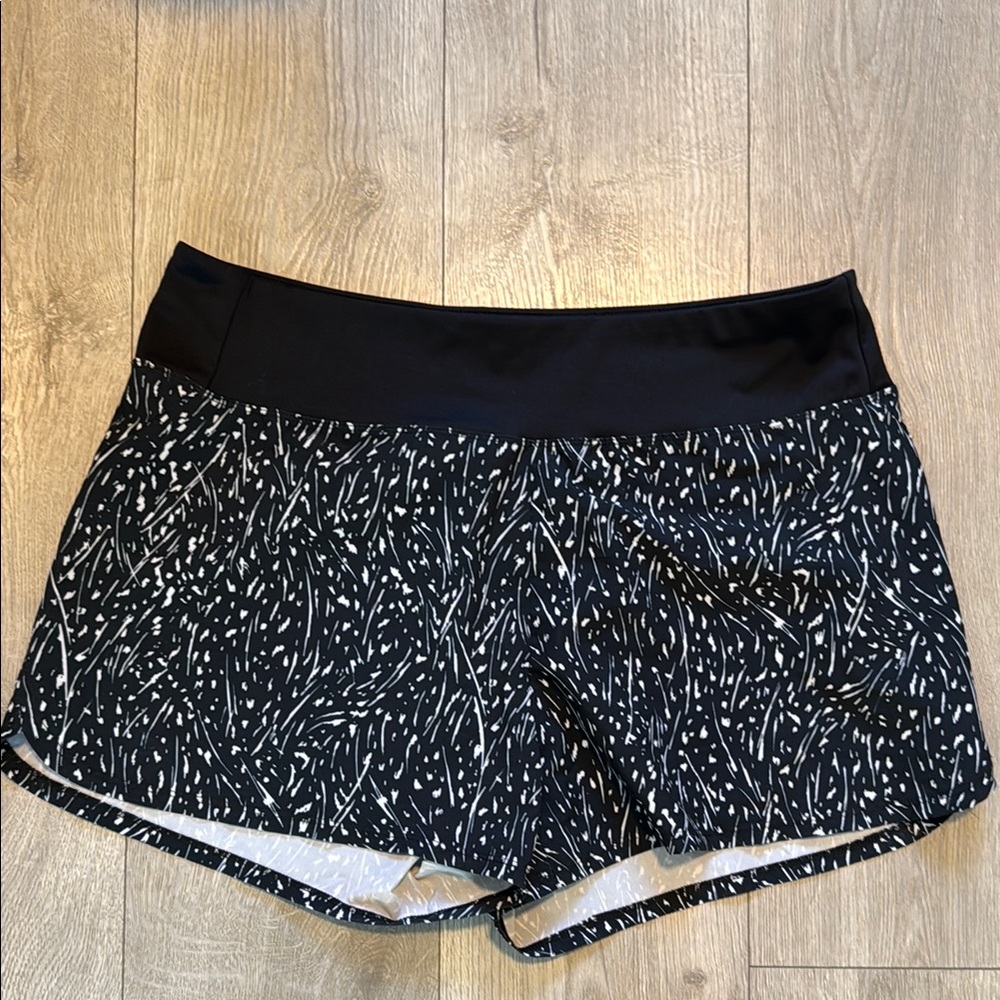 Marika Black and White Athletic Shorts with Speckled Pattern